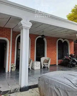 RUMAH MURAH LUAS DENGAN PAVILION DI RAGUNAN PASAR MINGGU