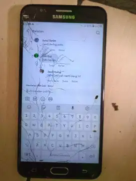 Jual aja samsung c7 ram 4 gb 

Minus hp layar pecah 


Bisa nego