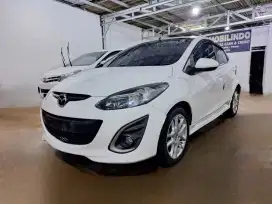 Mazda 2 R a/t 2013 Dp 4 jt