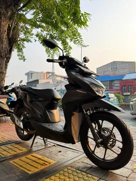 Beat Deluxe 2023 / 2024 Mulus Plat Jakarta Orisinil ABBA