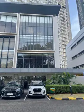 RUKO STRATEGIS 4 LANTAI DI BSD, SIAP HUNI LANGSUNG PAKAI USAHA