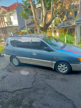Kia Carens I 2000 Bensin