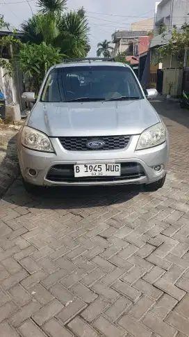 Ford escape 2010 xlt siap pakai