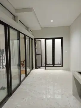 DISEWAKAN RUMAH SUDAH RENOVASI DI FLORA SUMMARECON BANDUNG
