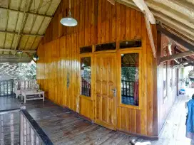 Jual vila kayu dan lahan perkebunan pinggir sungai