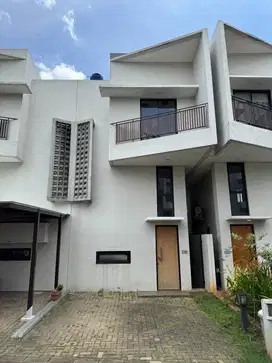 Newly Renovated - V Town Bintaro