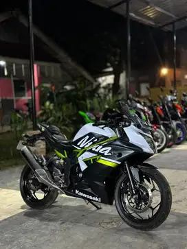 NINJA 250 SL KM 2rb PAJAK ON ISTIMEWA