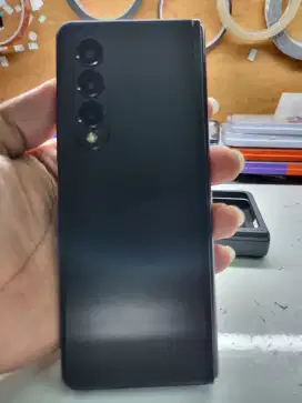 Samsung Z Fold3 Z Fold4 Layar dalam tiba2 mati service bisa di tunggu