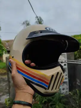 Helm Cakil HBC Cream