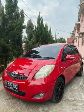 Toyota yaris 2011