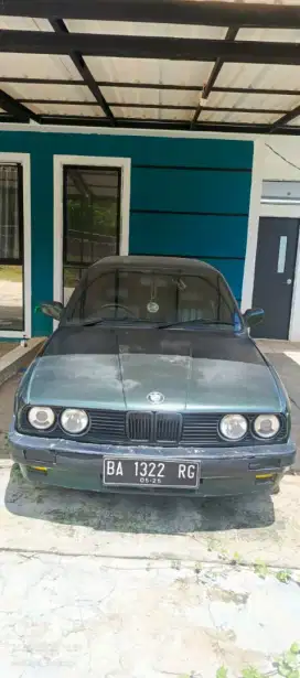 BMW 318i e30 m40 92