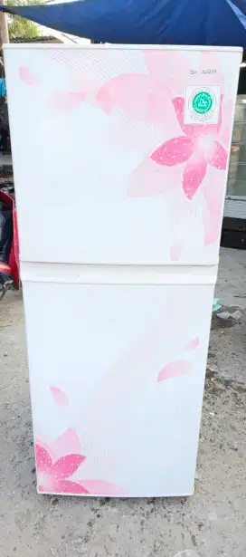 Kulkas pintu 2 Sharp gress as like new