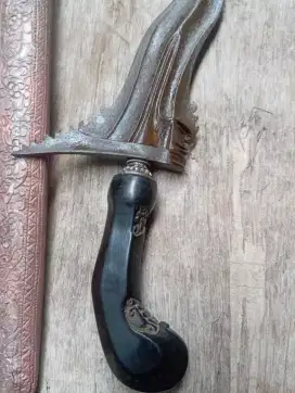 Dicari yg jual barang2 kuno