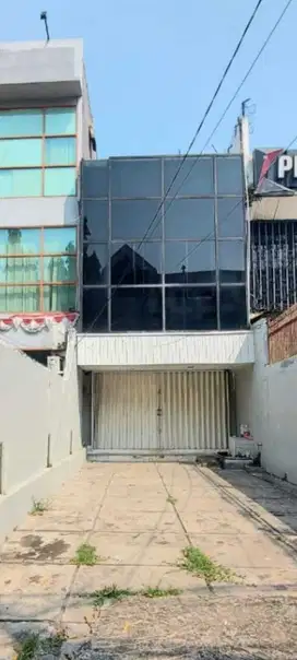 Dijual ruko 2,5 lantai strategis pinggir jalan raya Mampang prapatan