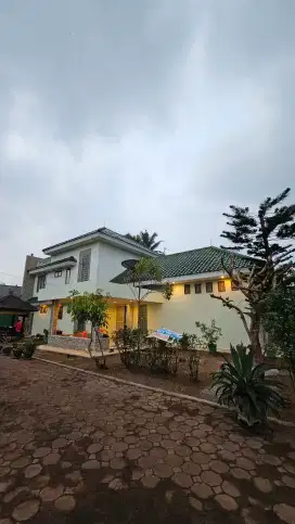 DIJUAL VILLA / RUMAH SIAP HUNI
