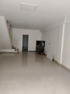 Ruko 2 Lantai Di Magnetika Lippo Cikarang. Kondisi Bersih Rapi