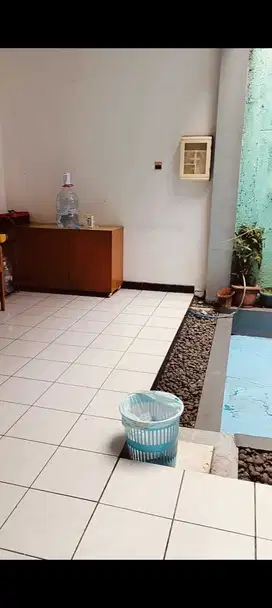 HOT DEALDIJUAL RUMAH TERAWAT & ASRI DI SAYAP BATUNUNGGAL INDAH