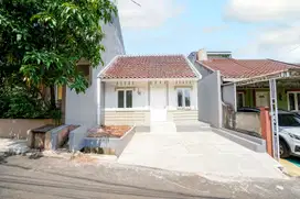 Rumah 2 KT Hadap Timur 10 Menit ke Stasiun Depok SHM Siap KPR J-22561