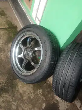 5x114 Advan RG R17