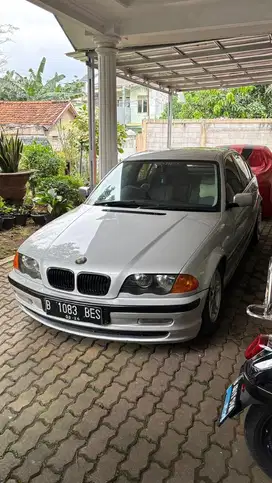 BMW E46 323i 2000