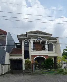 Rumah Amarillys  Residence Jl Jeruk Strategis, ROW 4 Mobil, Dekat Tol,