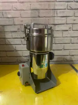Mesin penggiling kacang Grinder