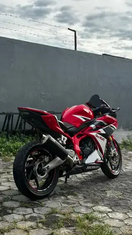 DIJUAL HONDA CBR 250 RR