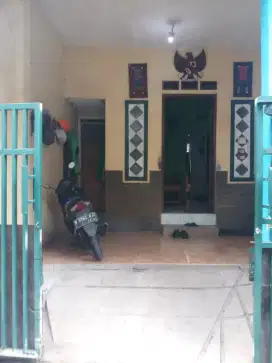Rumah 2 lantai jaktim 950jt nego Dekat halim perdanakusuma Cash