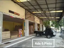 Ruko Kantor Tempat Usaha Yang Sangat Lebar, Full Bangunan Lebar 30Mt.