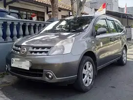 Nissan Grand livina 2010 Bensin