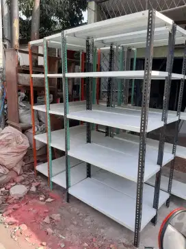 Rak besi multiguna