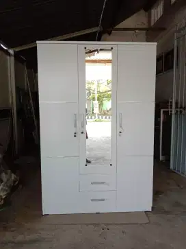 Lemari baju minimalis ada tempat dan hangernya ya + FREE ONGKIR