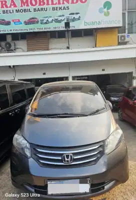 Freed E PSD 1.5 AT 2010 istimewa dp 22 jt
