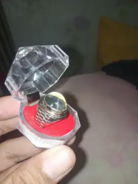 Batu akik Kinyang Air mulus dan bening
