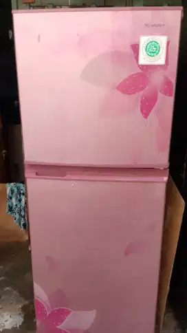 Kulkas 2 pintu Sharp GRATIS ANTAR