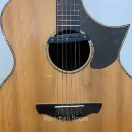 Gitar kayu solid + Pickup 2 Unit