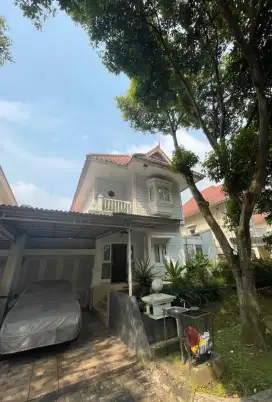 Dijual Rumah di Kota Baru Parahyangan