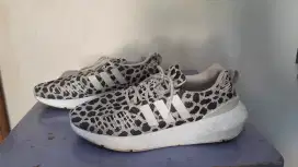 Adidas Swift Run 22 women Black White Leopard Original