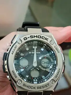 Jam tangan G-Shock GST-S110