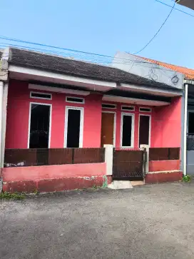 Di kontrakkan Rumah