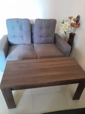 Sofa set dengan meja