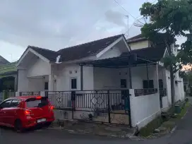 Dikontrakan Rumah Nyaman dan Siap Huni Lokasi Stategis
