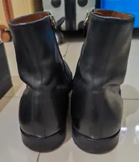 Sepatu BALLY BOOTS Zipper Original Kondisi 80% Leather Sepatu Kulit