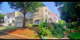 Rumah di juala di legenda wisata cibubur