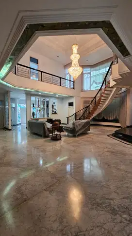 DIJUAL RUMAH MEWAH SURABAYA TIMUR DEKAT GALAXY MALL