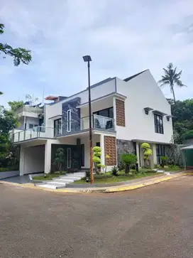 Rumah BrandNew Hook Depan Taman Strategis Di BIntaro Sektor 9.8300