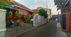 Rumah Secondary Terawat di Kebagusan Jakarta Selatan