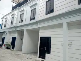 RUMAH  DI JAGAKARSA MURAH  7 MENIT KE STA LEMTENG 10 MENITAN KE TOL