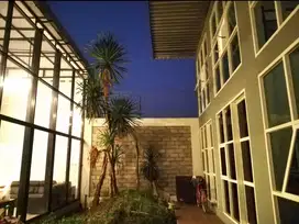 rumah besar luas 277 di dekat lapangan rampal dan rs lavalette