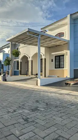 Kanopi baja ringan